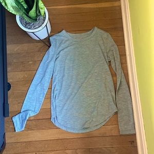 Long sleeve grey/blue tee by mudd xs